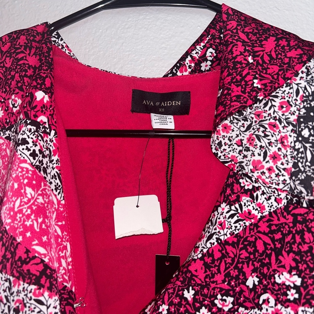 Ava & Aiden Floral Blouse Wrapped w/ Tie(NWT) - Picture 3 of 4